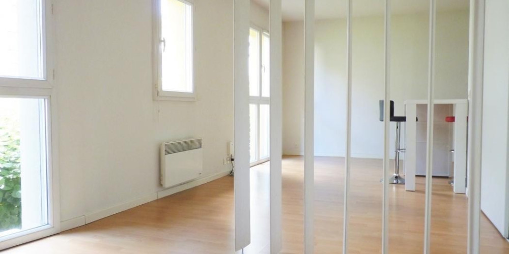 appartement à PAU (64000)