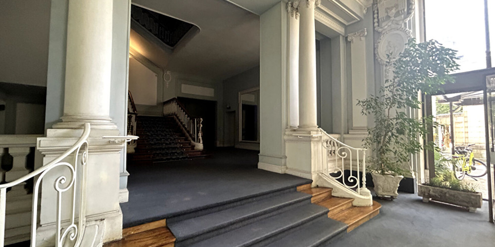 appartement à PAU (64000)