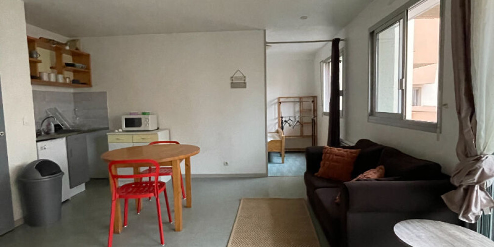 appartement à PAU (64000)