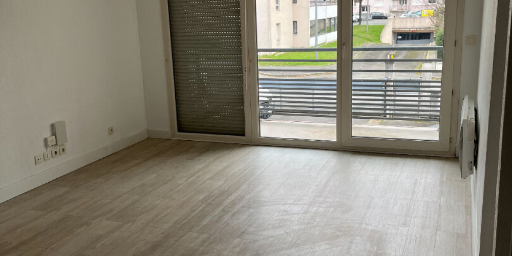 appartement à PAU (64000)