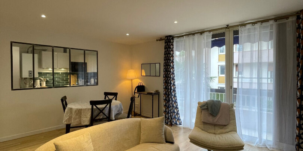 appartement à PAU (64000)