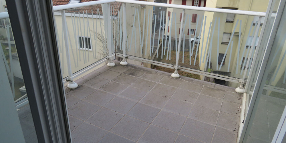 appartement à PAU (64000)