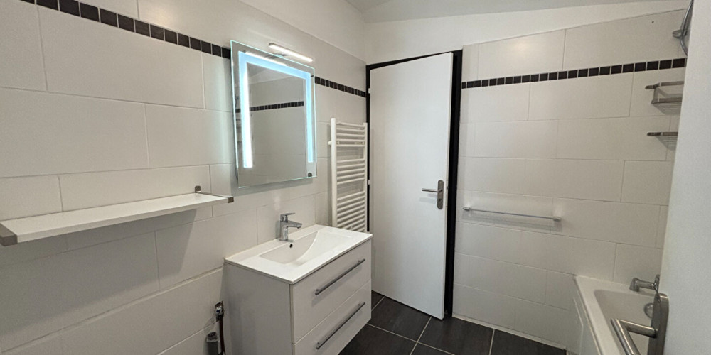 appartement à PAU (64000)