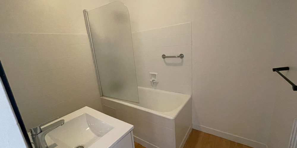 appartement à PAU (64000)