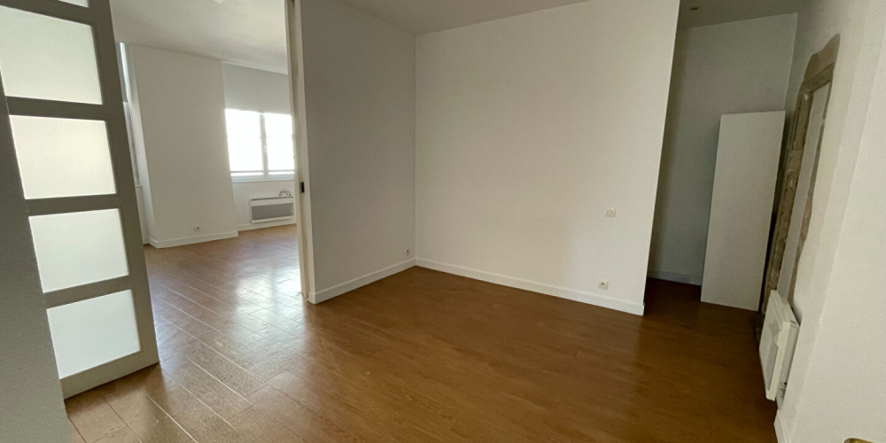 appartement à PAU (64000)