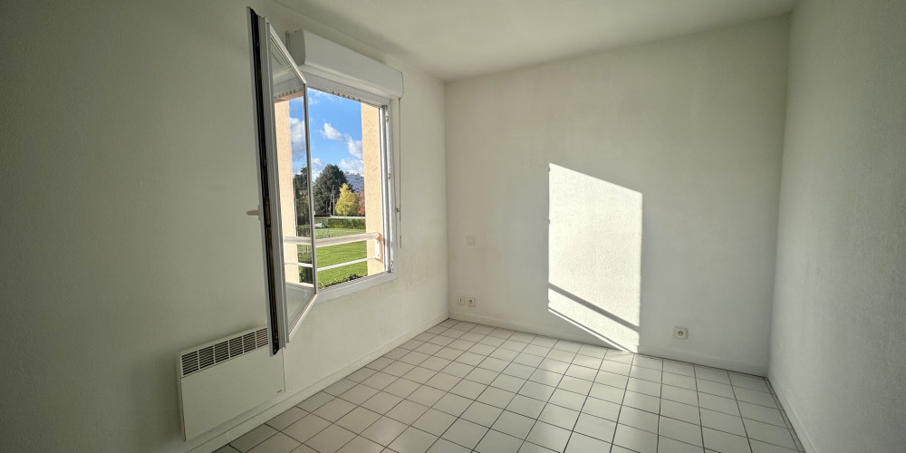 appartement à PAU (64000)