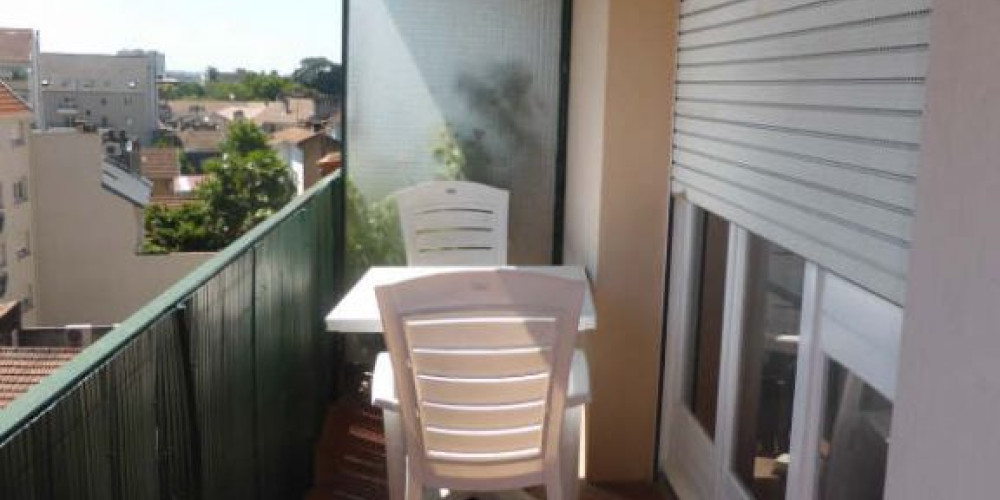 appartement à PAU (64000)
