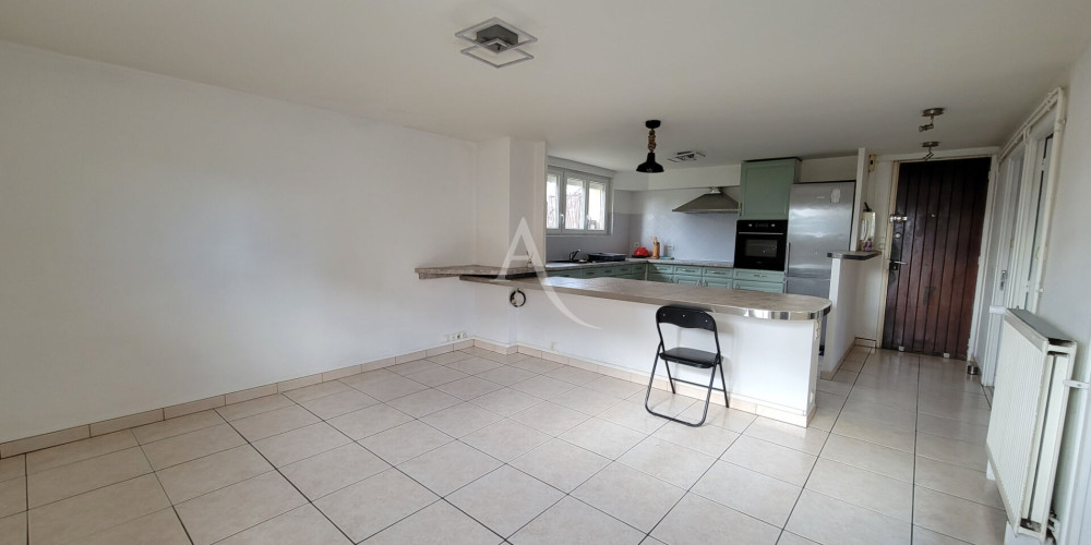 appartement à PAU (64000)