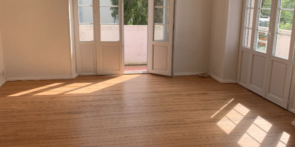 appartement à PAU (64000)