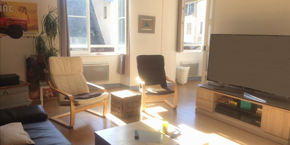 appartement à PAU (64000)