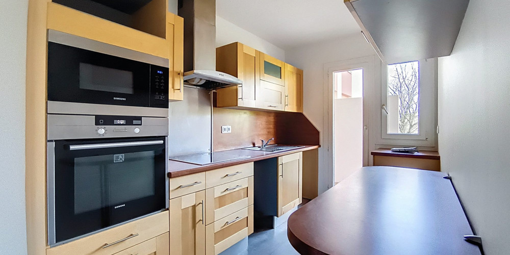 appartement à PAU (64000)