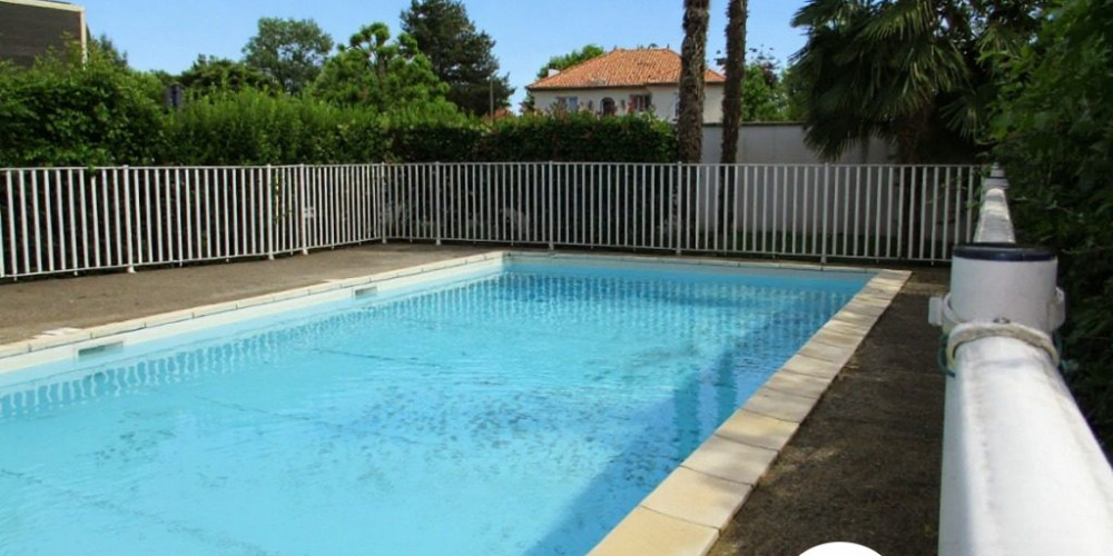 appartement à PAU (64000)