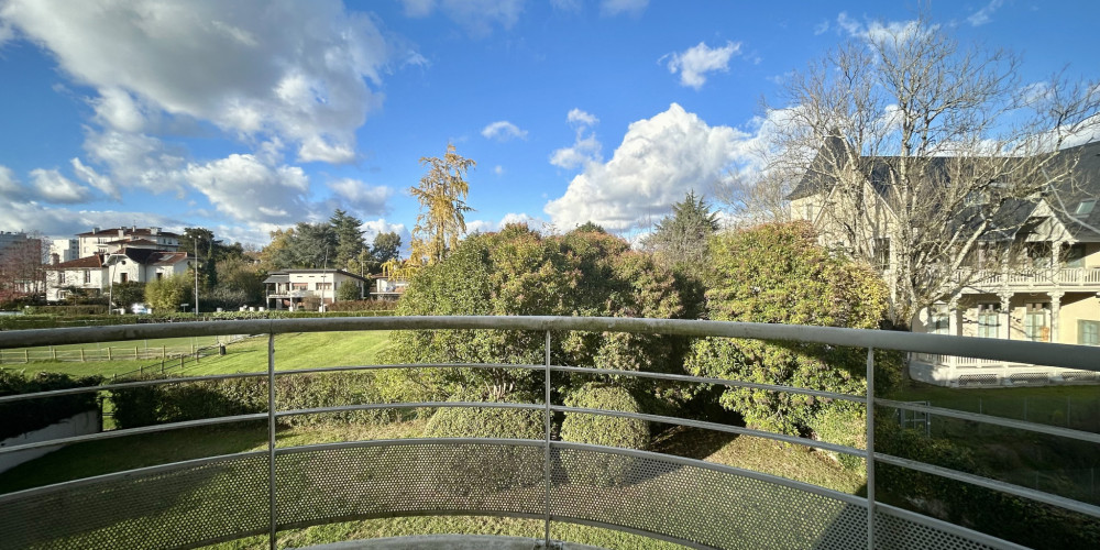 appartement à PAU (64000)