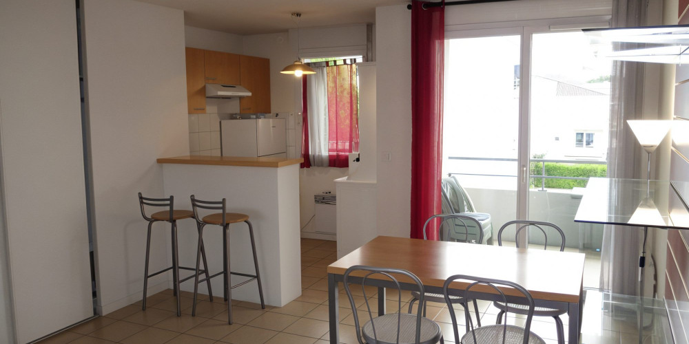 appartement à PAU (64000)