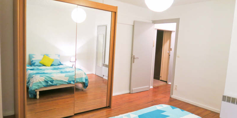 appartement à PAU (64000)