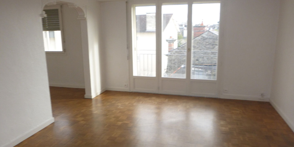 appartement à PAU (64000)