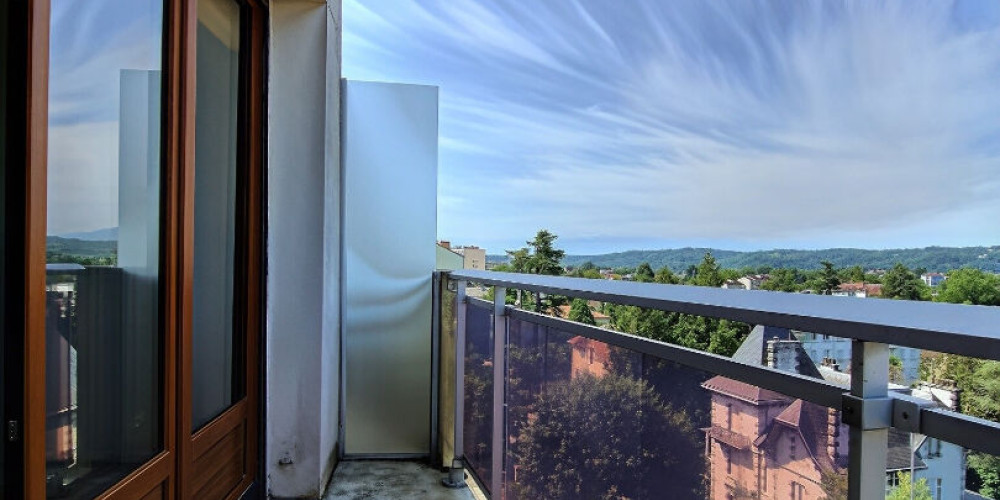 appartement à PAU (64000)