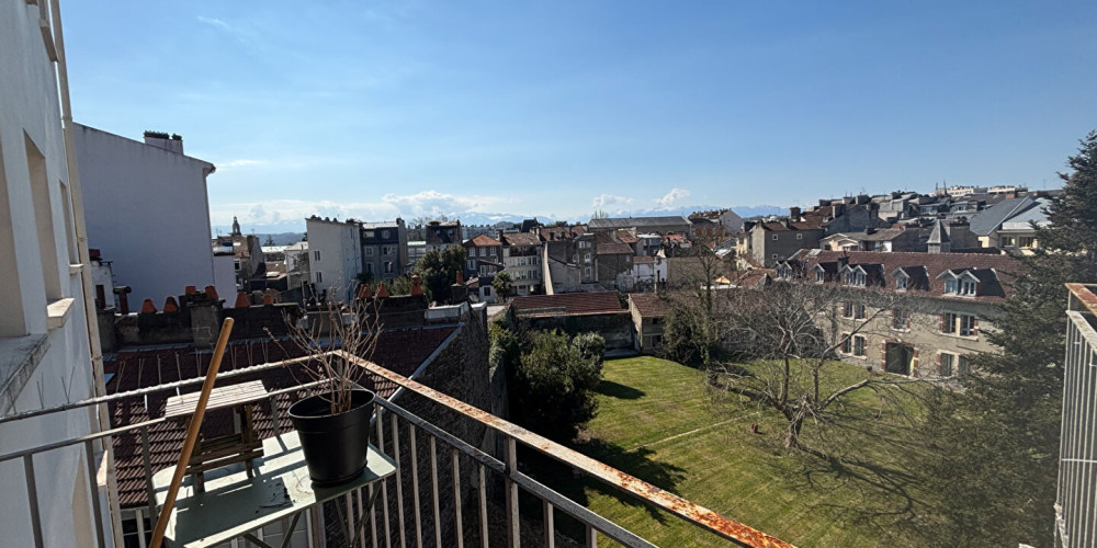 appartement à PAU (64000)