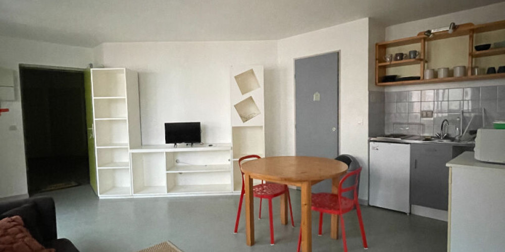 appartement à PAU (64000)