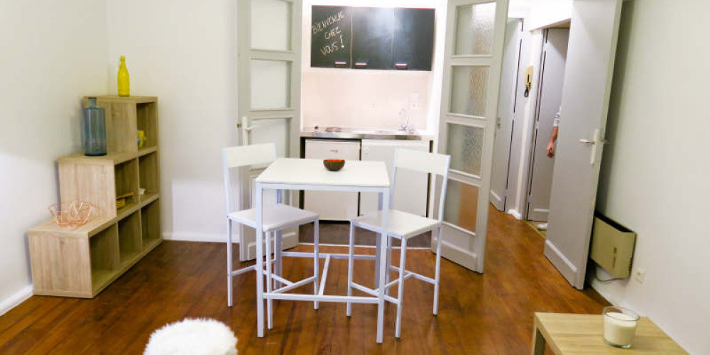 appartement à PAU (64000)