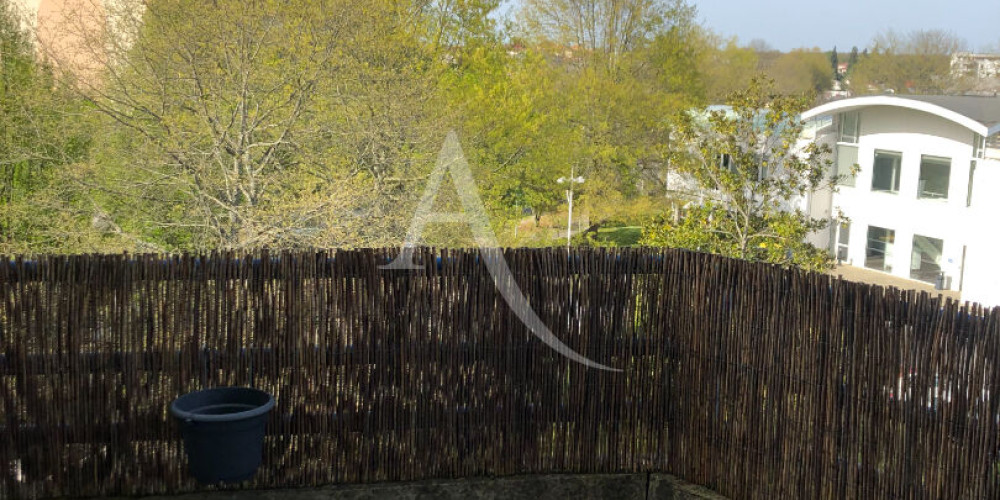 appartement à PAU (64000)