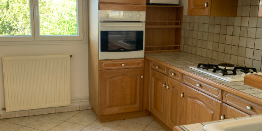 appartement à GELOS (64110)