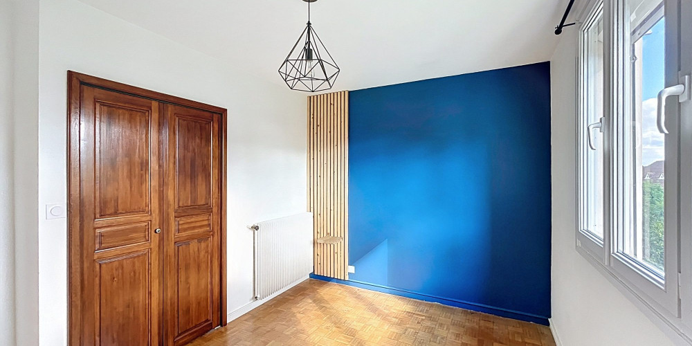 appartement à LONS (64140)