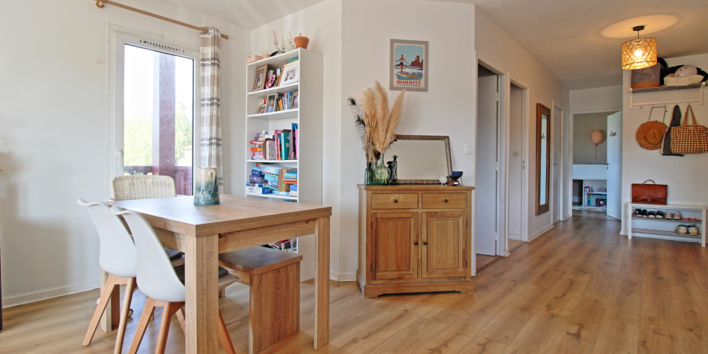 appartement à BASSUSSARRY (64200)