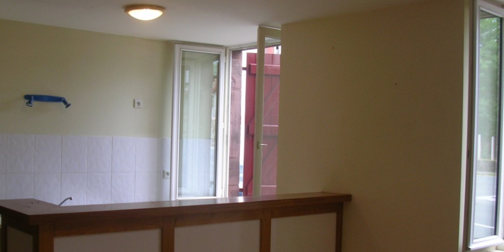 appartement à ISPOURE (64220)
