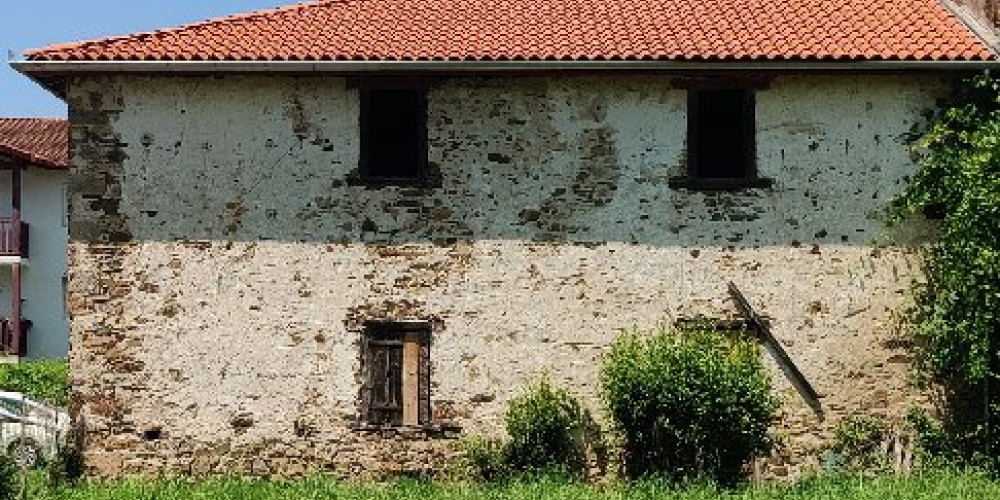 appartement à USTARITZ (64480)