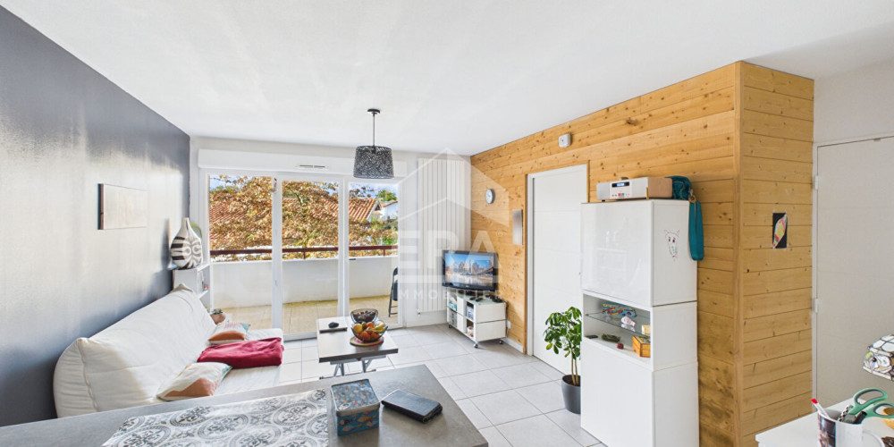 appartement à USTARITZ (64480)