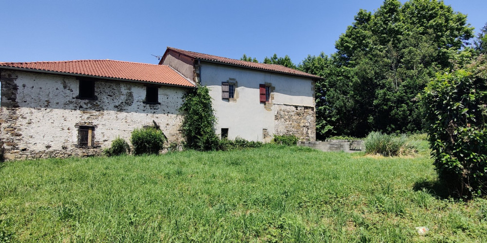 appartement à USTARITZ (64480)