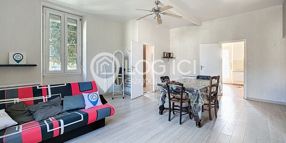 appartement à NAY (64800)