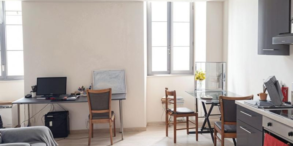appartement à NAY (64800)