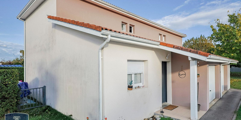 maison à PAU (64000)