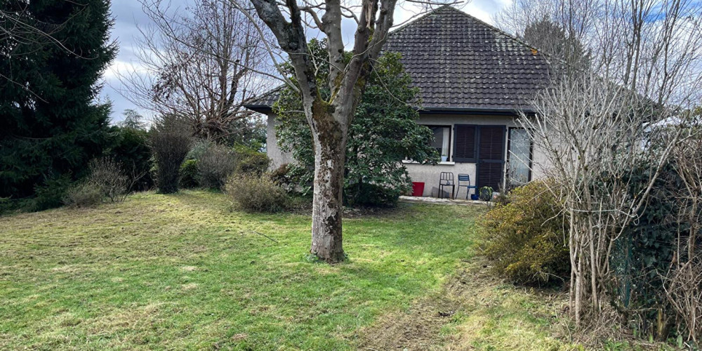 maison à PAU (64000)