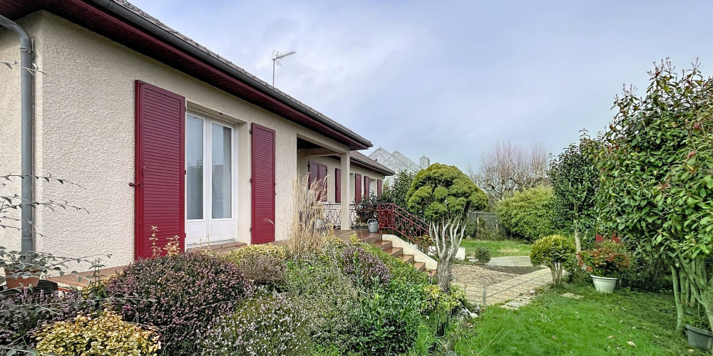 maison à PAU (64000)