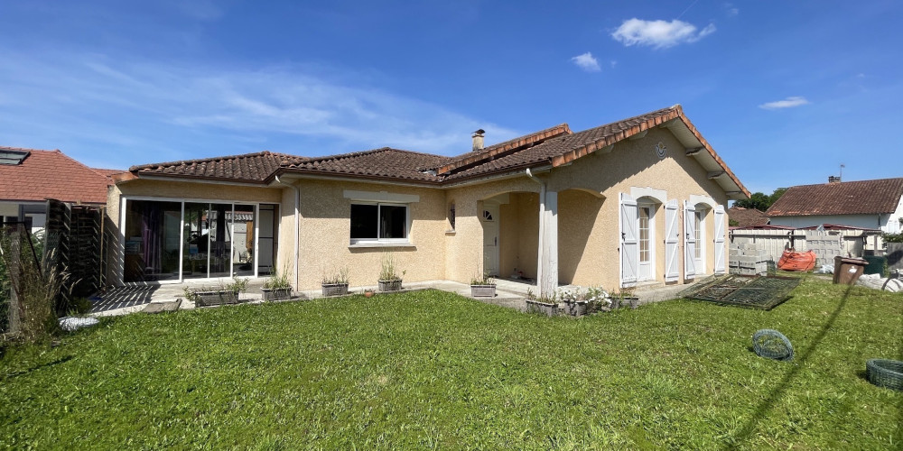 maison à PAU (64000)