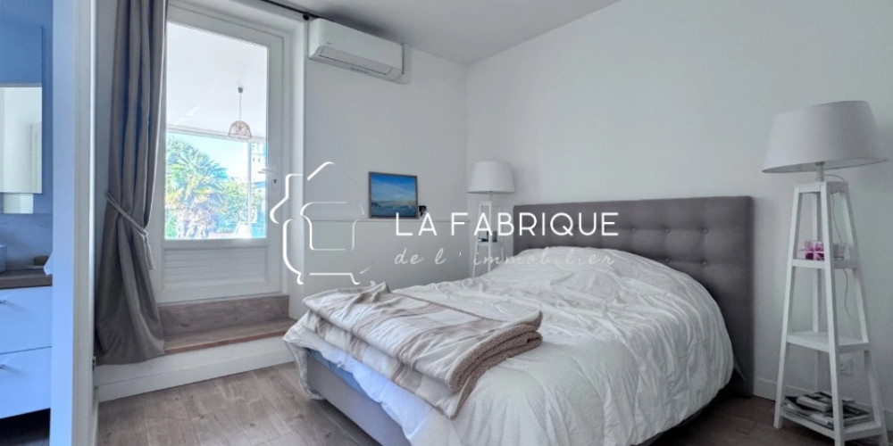 maison à PAU (64000)