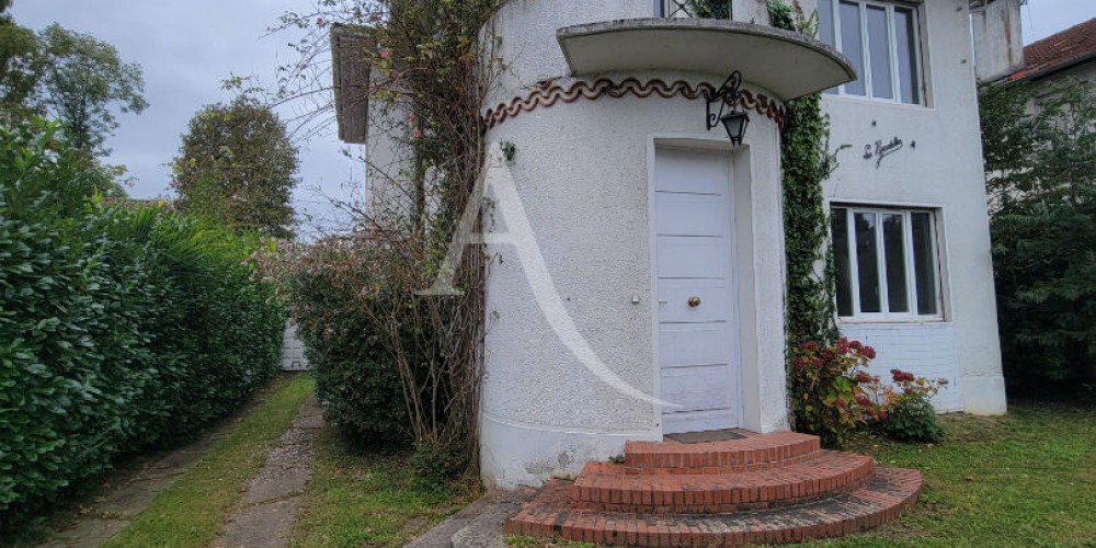 maison à GELOS (64110)