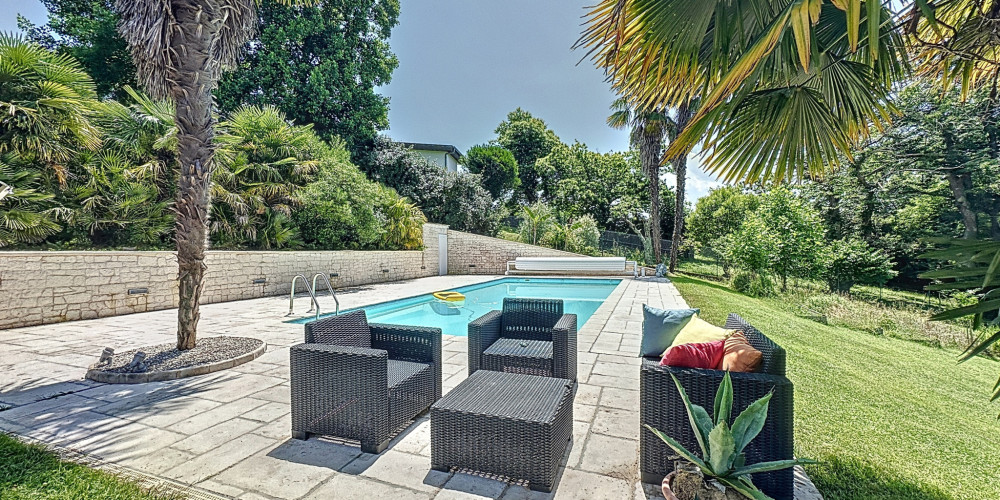 maison à JURANCON (64110)