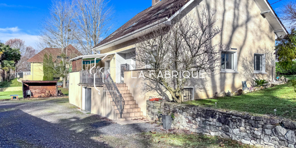 maison à MONTARDON (64121)