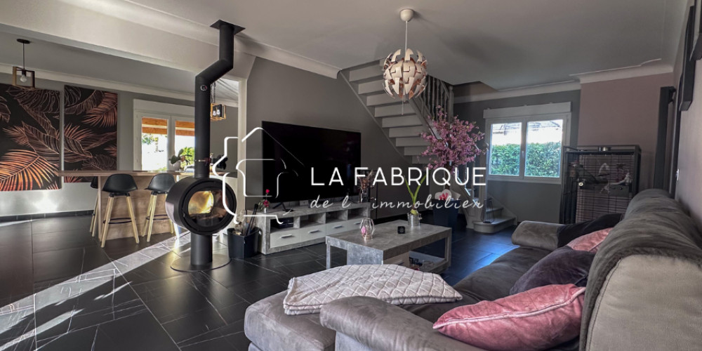 maison à MONTARDON (64121)