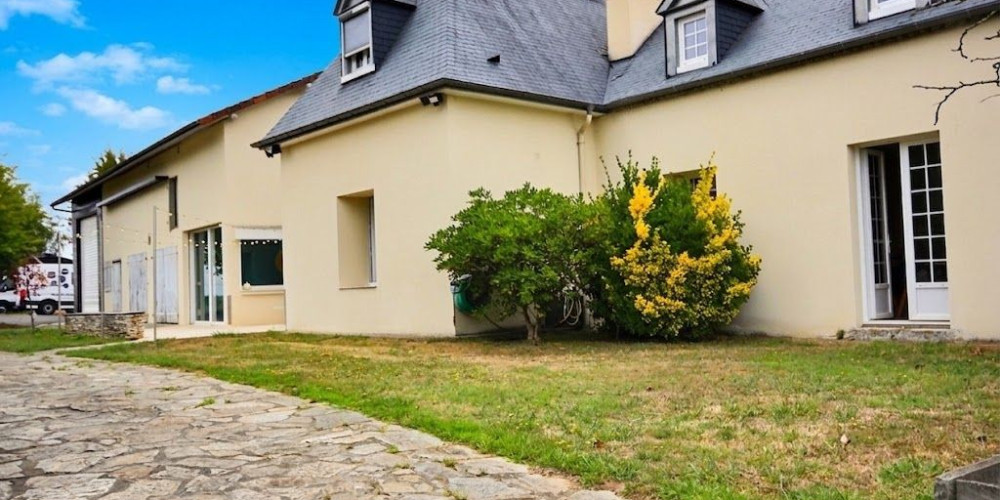 maison à CESCAU (64170)
