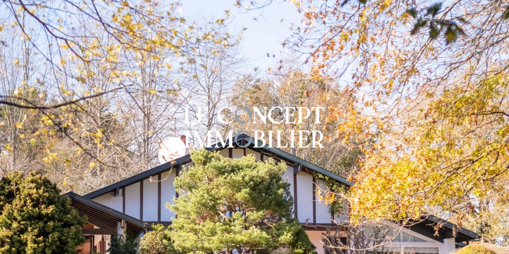 maison à BASSUSSARRY (64200)