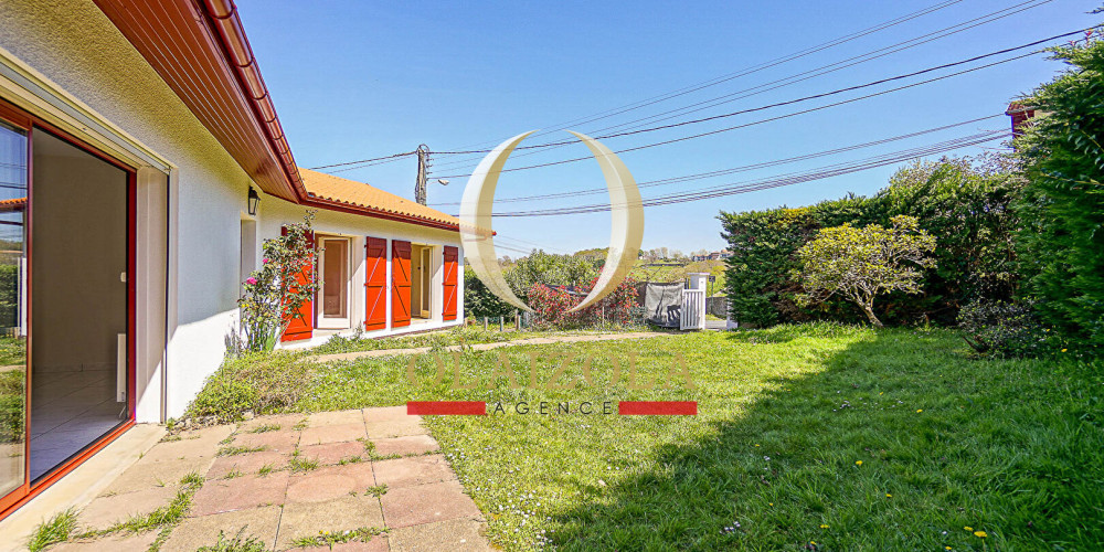 maison à BASSUSSARRY (64200)