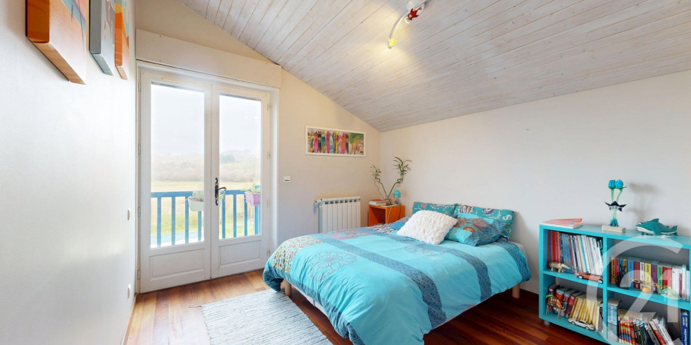 maison à BASSUSSARRY (64200)