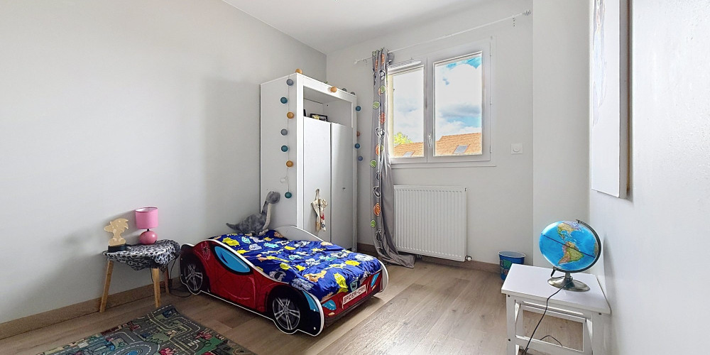 maison à ARTIGUELOUVE (64230)