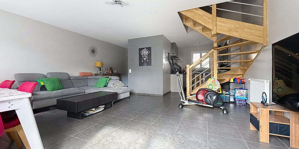 maison à ARTIGUELOUVE (64230)