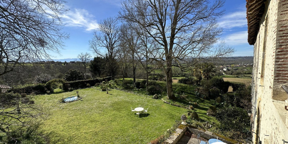 maison à MOMAS (64230)